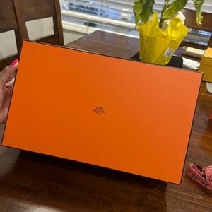 Hermes Box